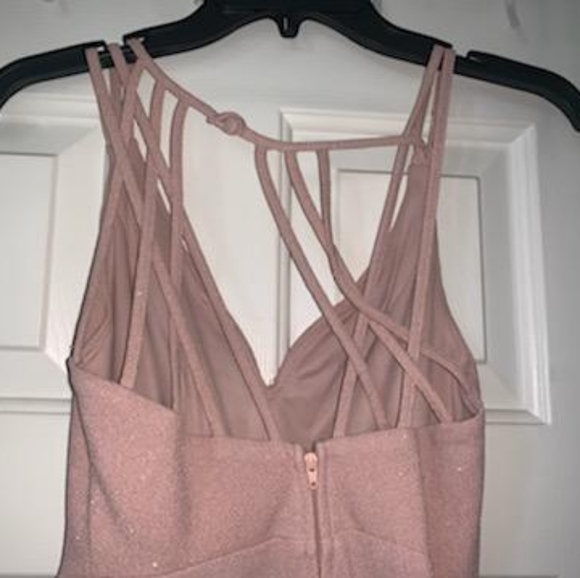 Dress - Picture 5 of 5